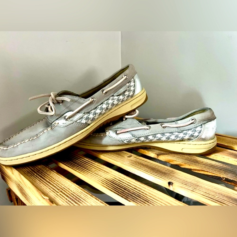 Sperry Topsider Women’s Boat Shoes Gray/Silver Size 10 🛥️